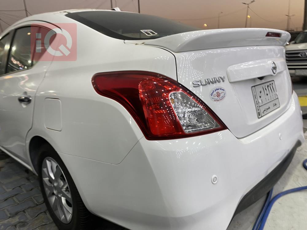 Nissan Sunny